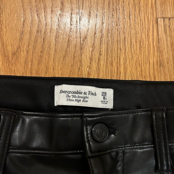 Abercrombie & Fitch 90’s Straight Ultra High Rise leather pants - Picture 2 of 2